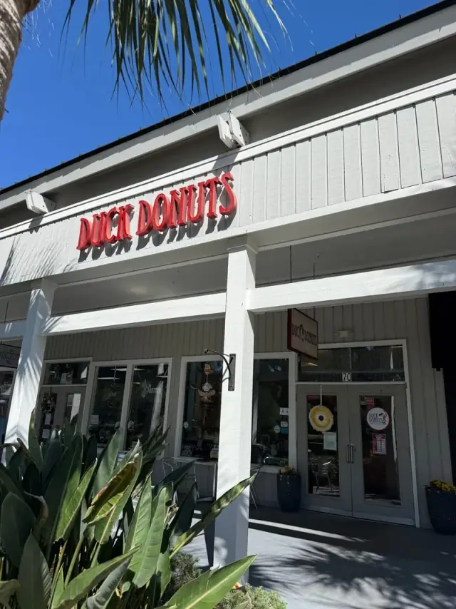 Duck Donuts